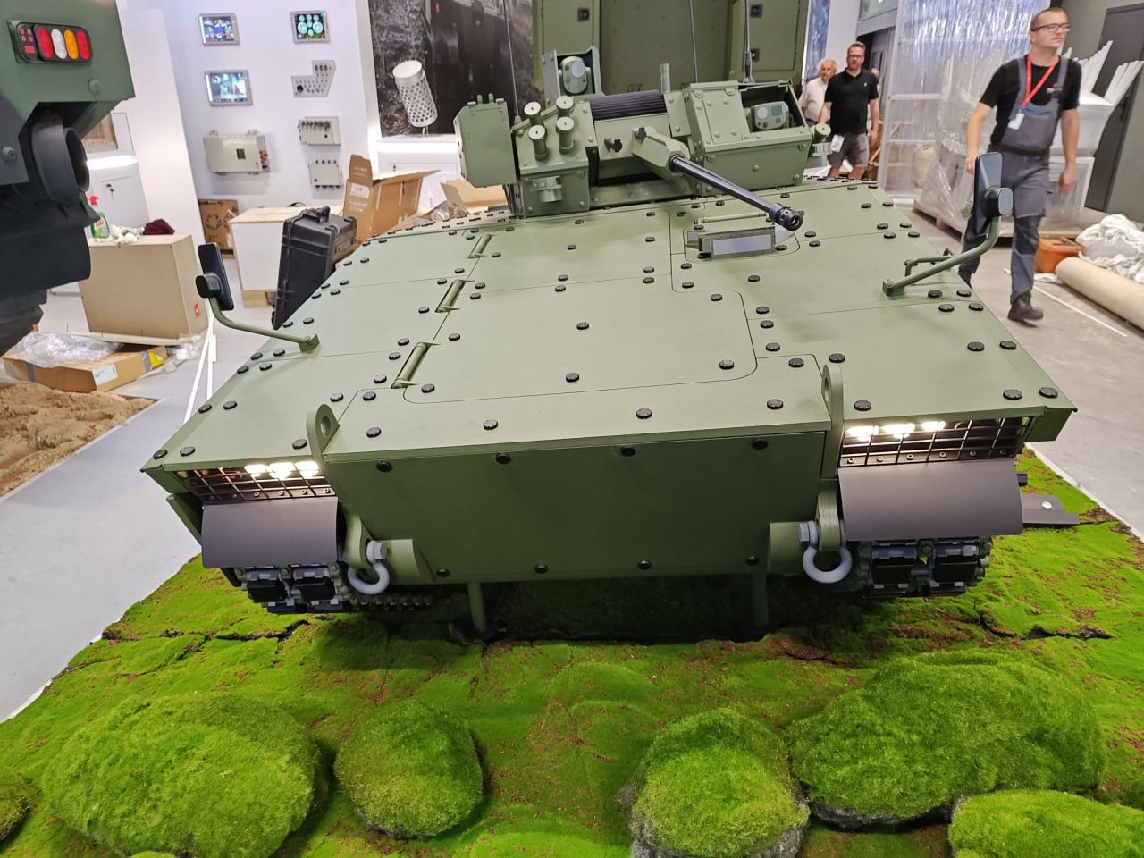 Модель польської важкої бмп (CBWP) Ratel