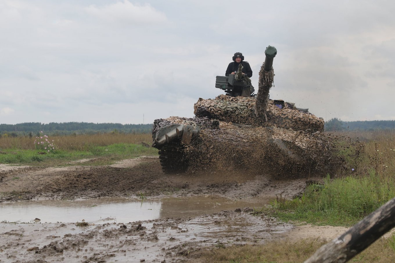 на Рівненському загальновійськовому полігоні проходить конкурс на кращий танковий взвод Сухопутних військ ЗСУ, Defense Express