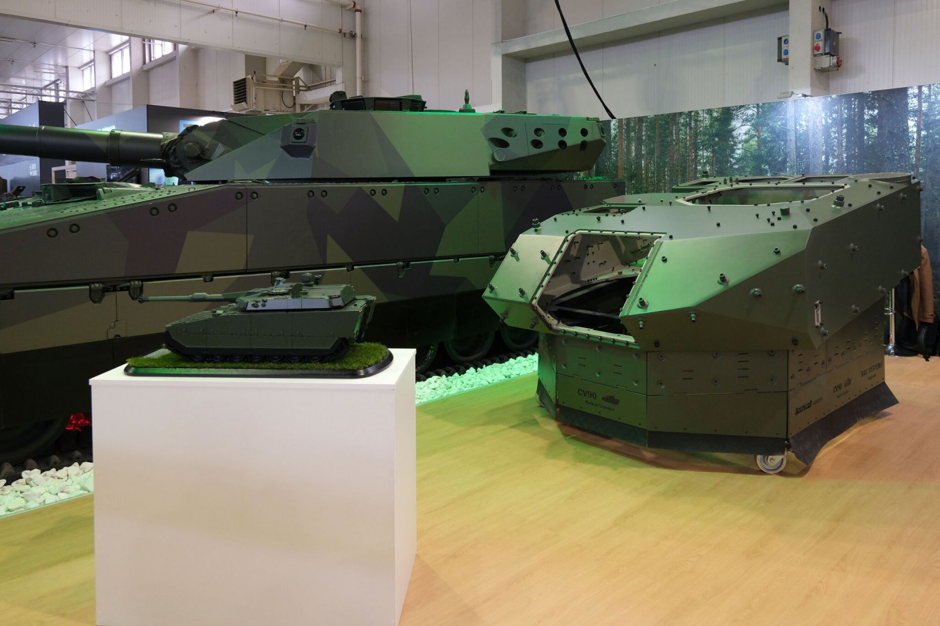 легкий танк CV90120