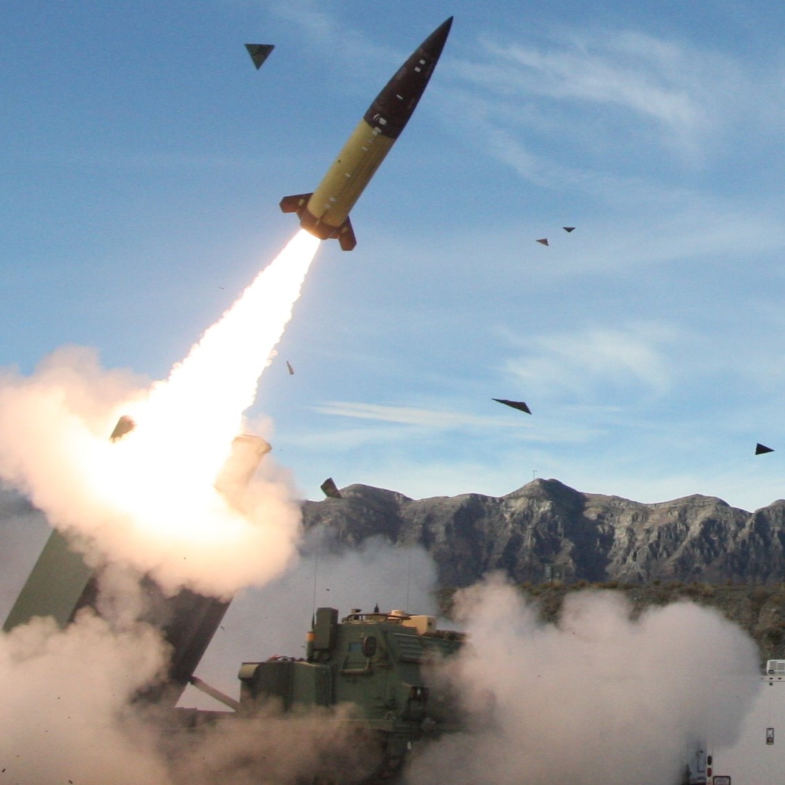 Запуск ракети ATACMS з РСЗВ M270
