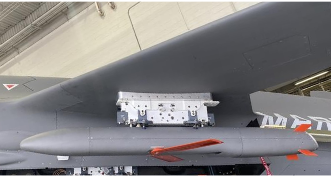 Крилата ракета Ragnarok підвішена на бойовий БПЛА XQ-58 Valkyrie. Фото - Kratos