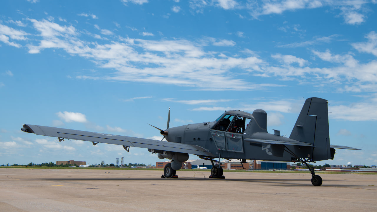 Літак OA-1K Skyraider II