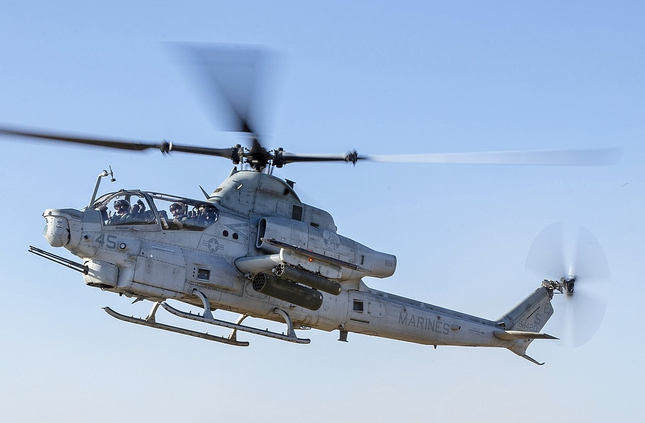 Бойовий гелікоптер Bell AH-1Z Viper морської піхоти США