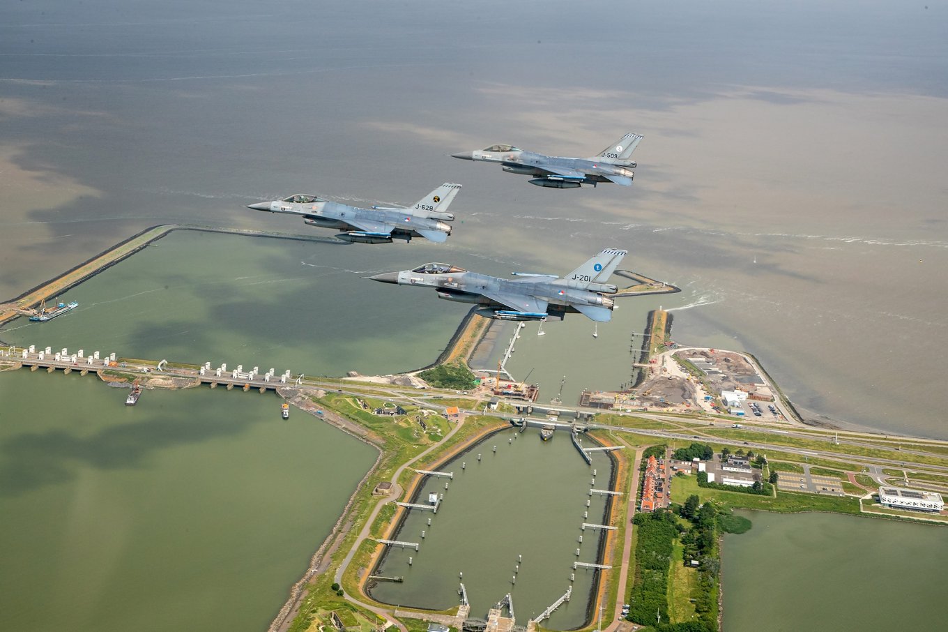 F-16  Нідерландів