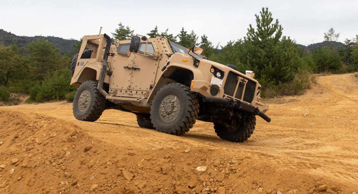 JLTV від Oshkosh. Фото - DoW
