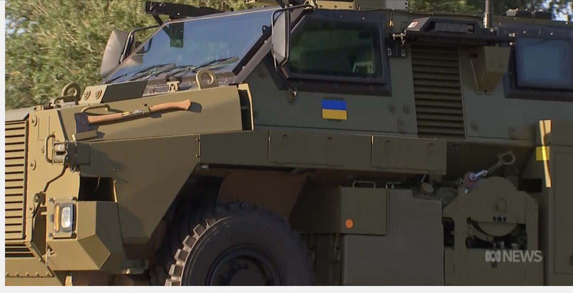 Перше фото з відкритих джерел, де на Bushmaster уже нанесено прапор України