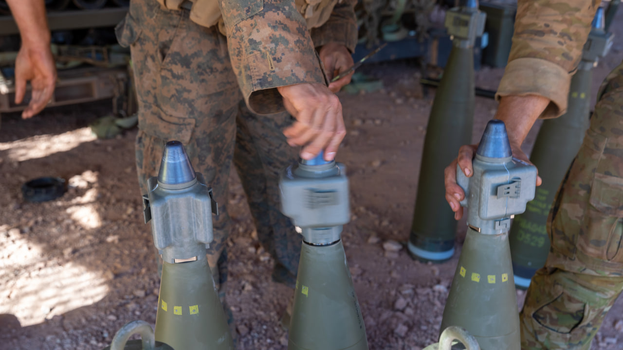 155-мм снаряди з M1156 Precision Guidance Kit (PGK)