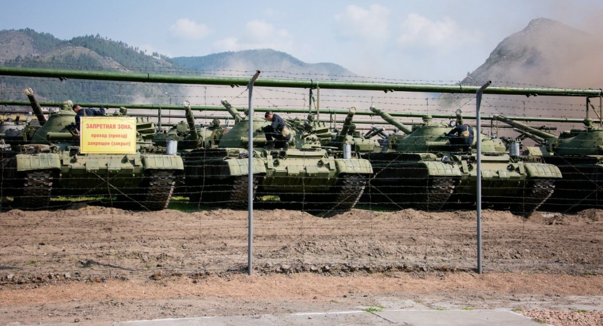 Танки на базах зберігання армії РФ, фото ілюстративне