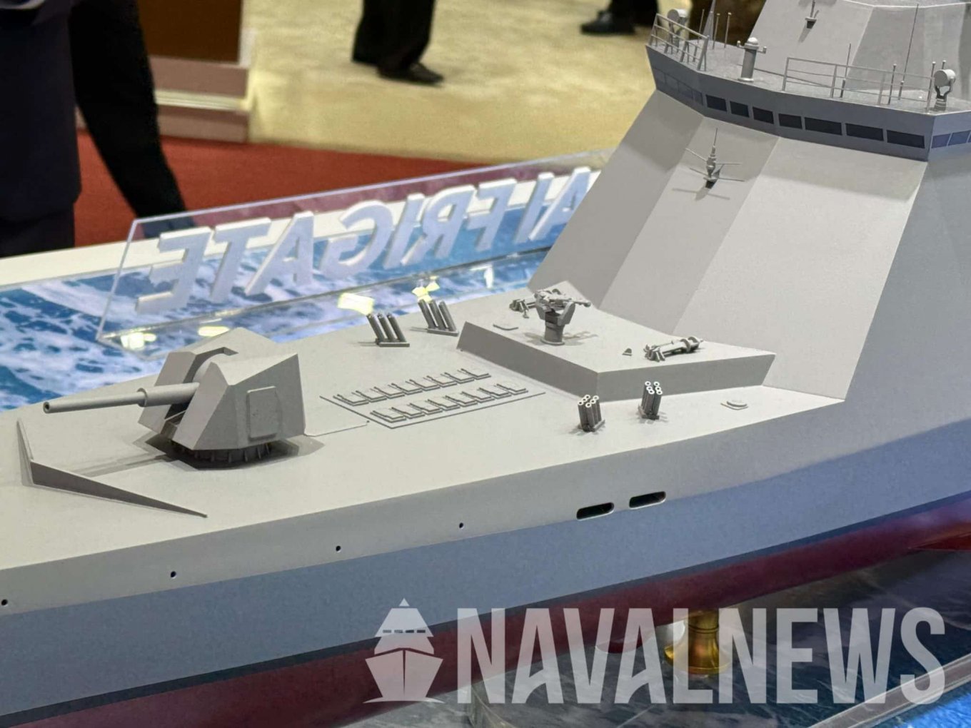 Модель фрегата OCEAN-40F від Hanwha Ocean