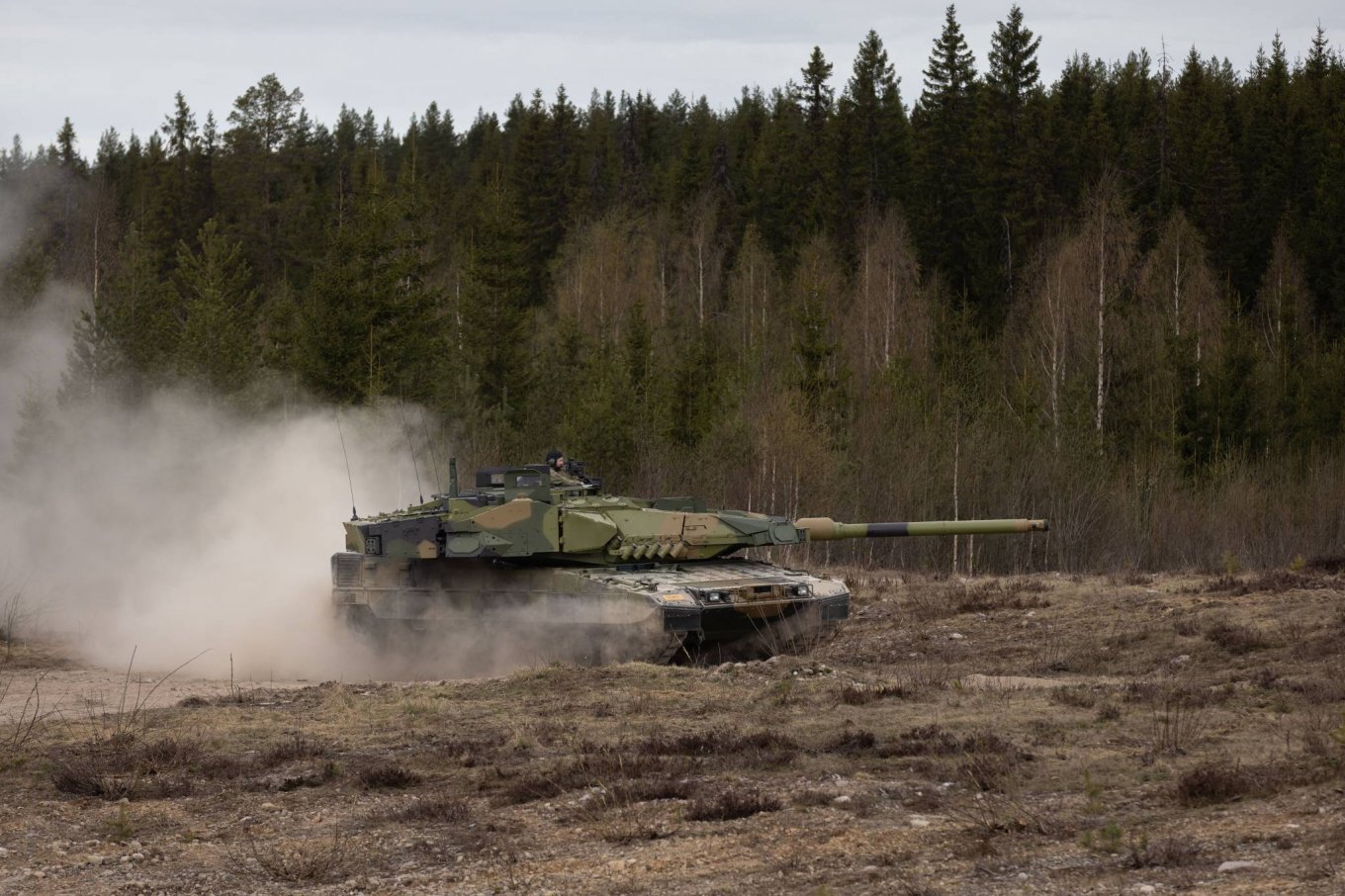 Танк Leopard 2A8NO