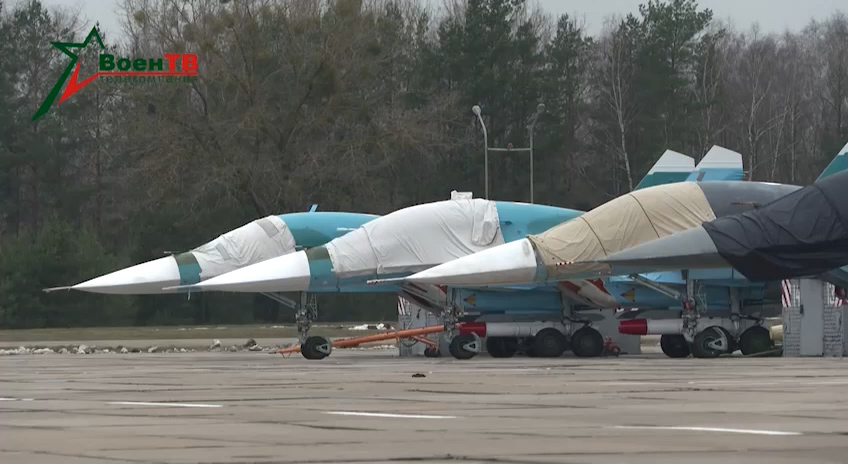 Ракети Х-35 на пілонах Су-34 у Барановичах