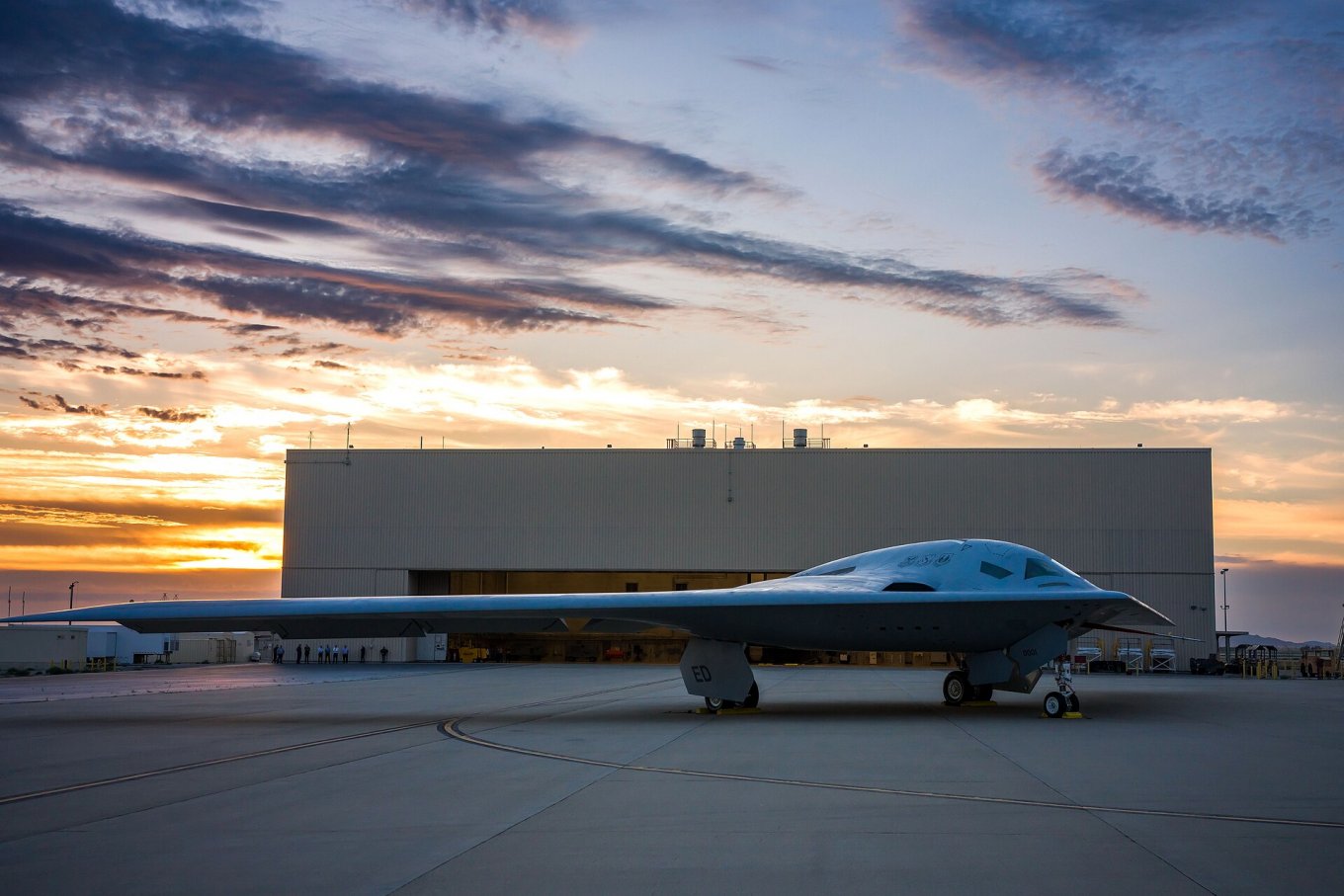 Перший дослідний зразок B-21 Raider