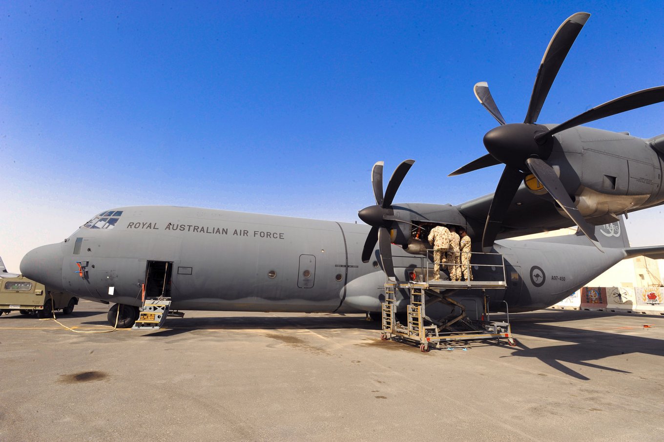 C-130J військово-транспортний літак
