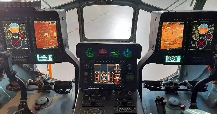 Нова панель кабіни пілотів гелікоптера Мі-8МСБ розробки АТ Мотор-Січ під час випробувань в Запоріжжі