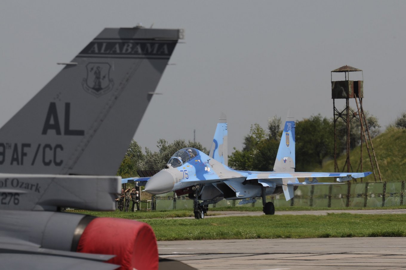 F-16 в Україні безпечне небо 2011