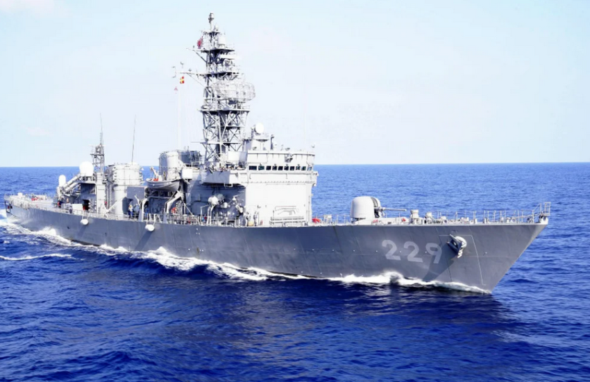 Ескортний есмінець класу Abukuma. Фото - JMSDF