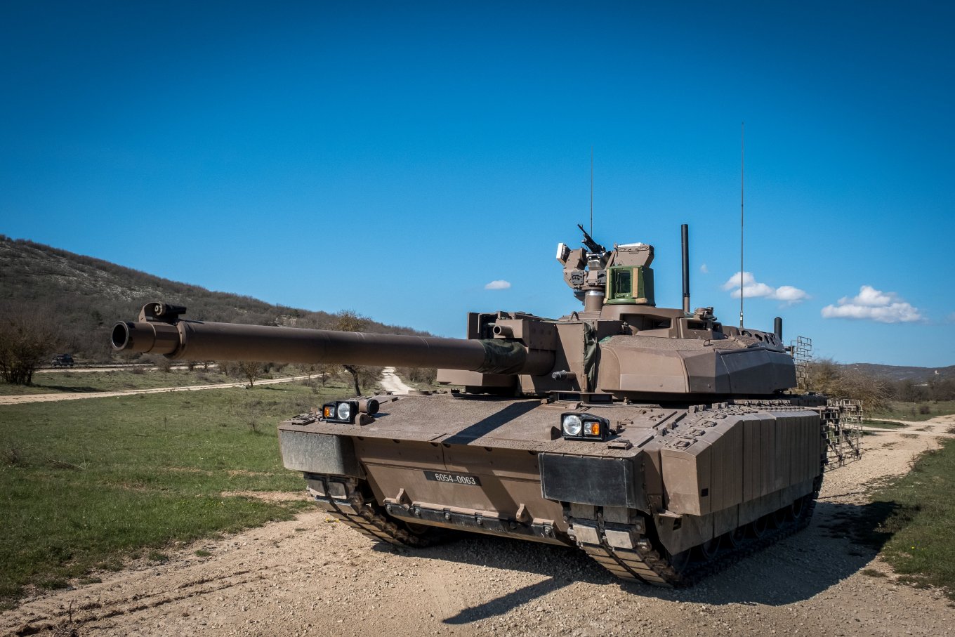 Танк Leclerc XLR