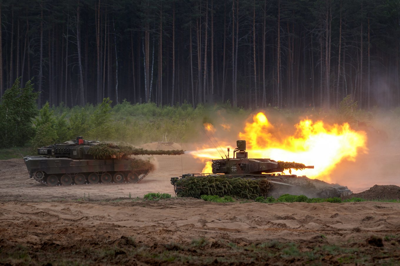 Leopard 2 та Puma