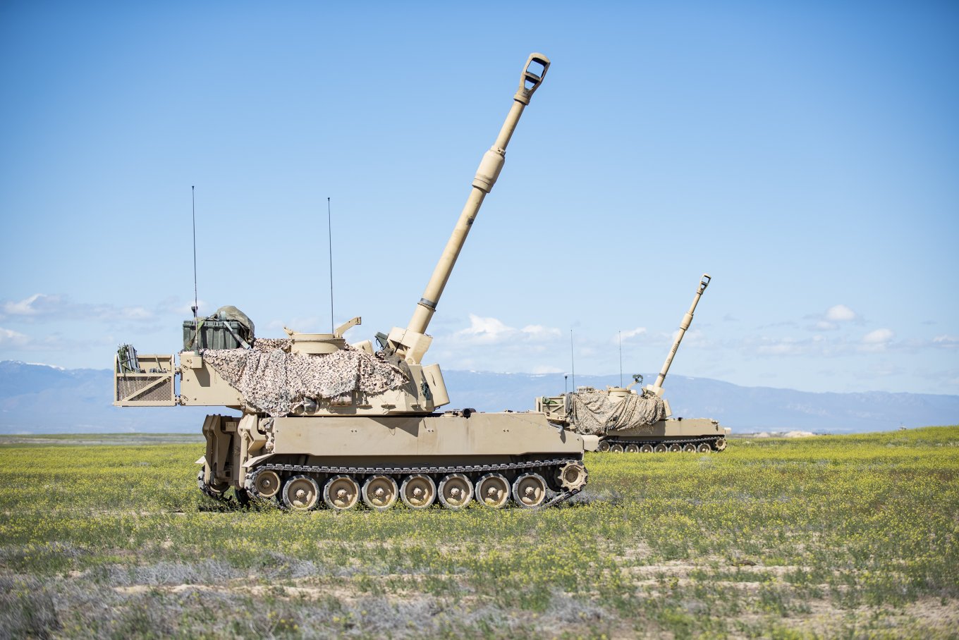M109A6 Paladin