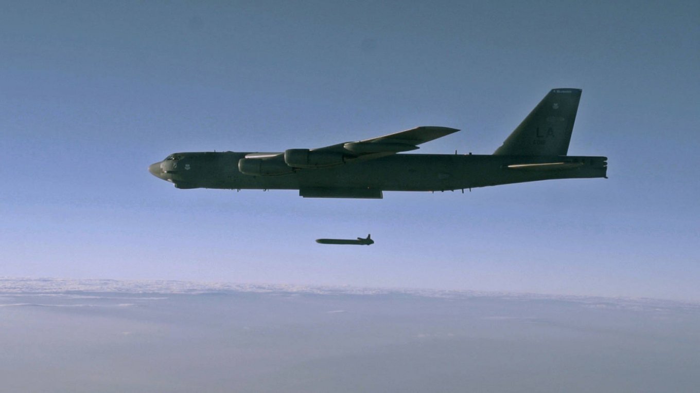 ракета AGM-86B B-52