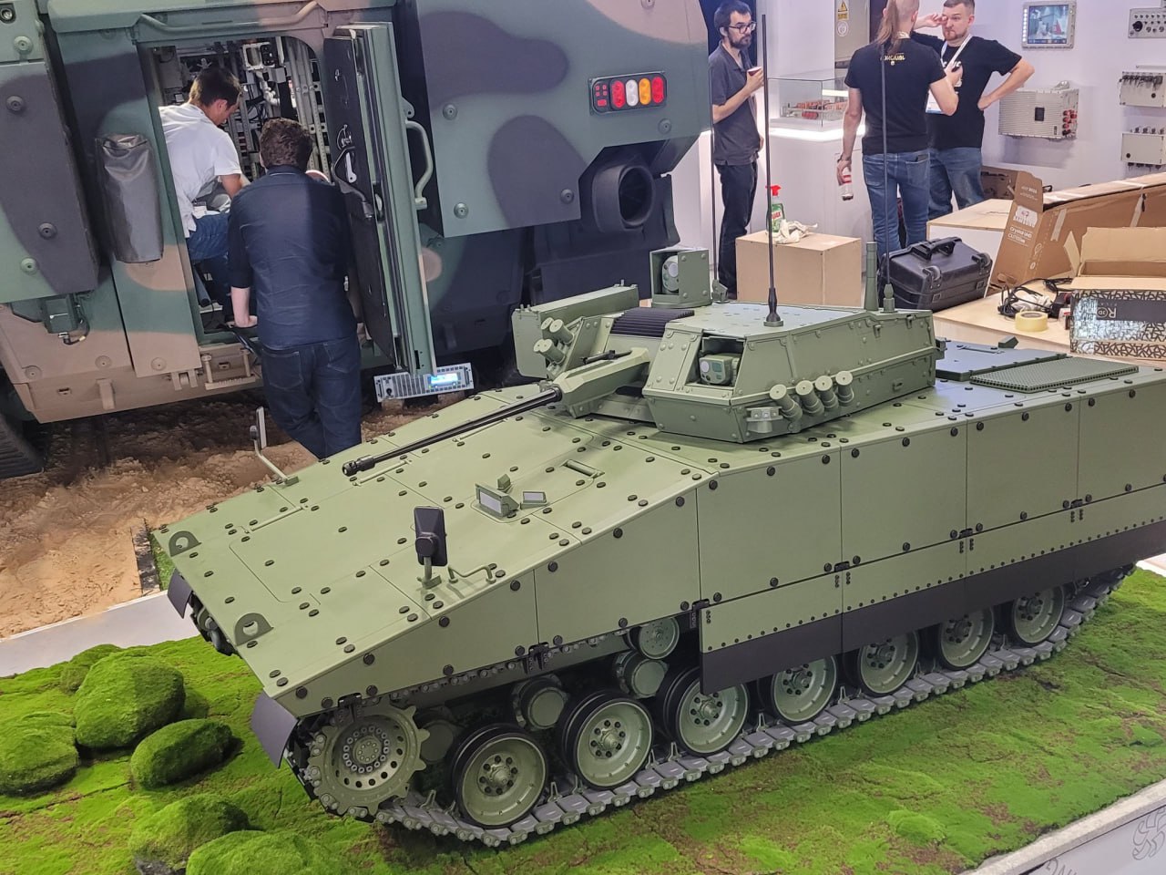 Модель польської важкої бмп (CBWP) Ratel