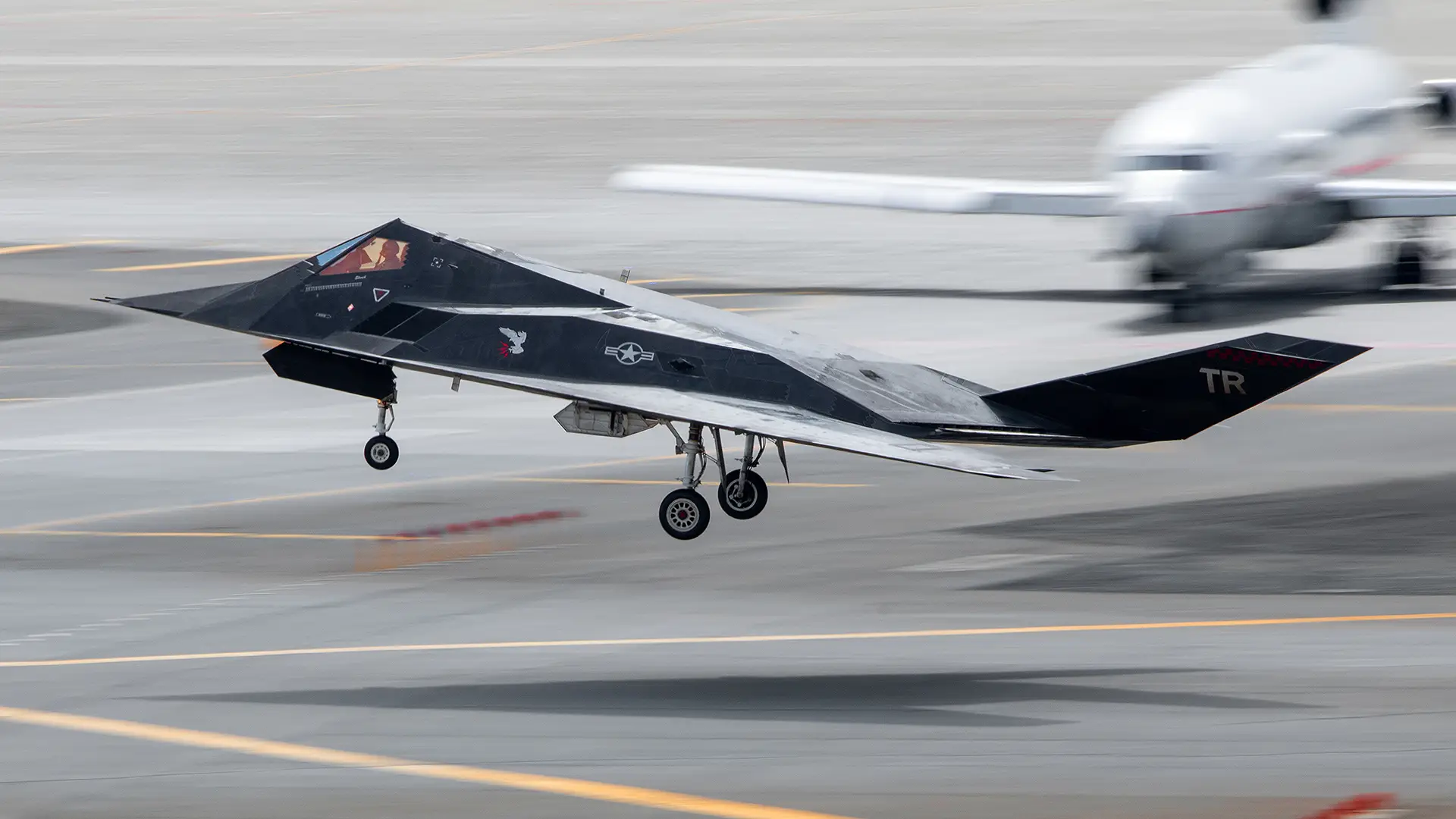 F-117 Nighthawk