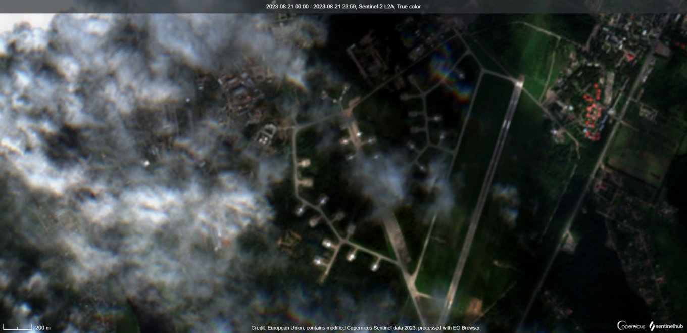 аеродром псков супутниковий знімок