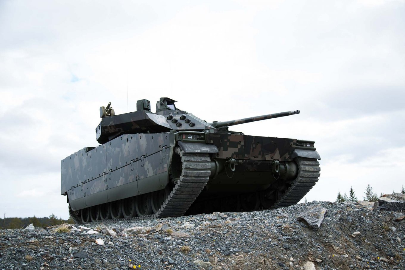 БМП CV90