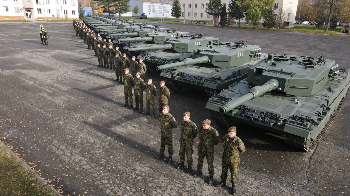 Передача Leopard 2A4 від Німеччини для Чехії