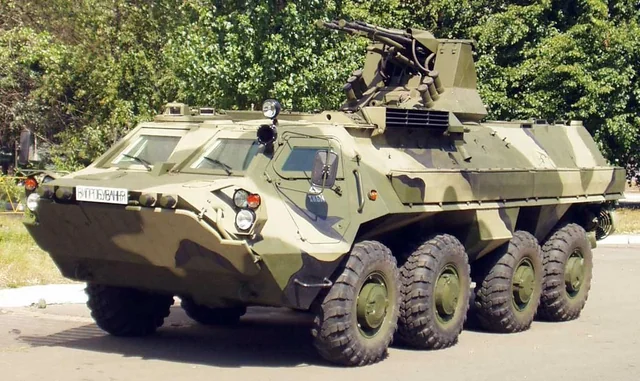 Варіант БТР-4 з бойовим модулем БАУ-23x2
