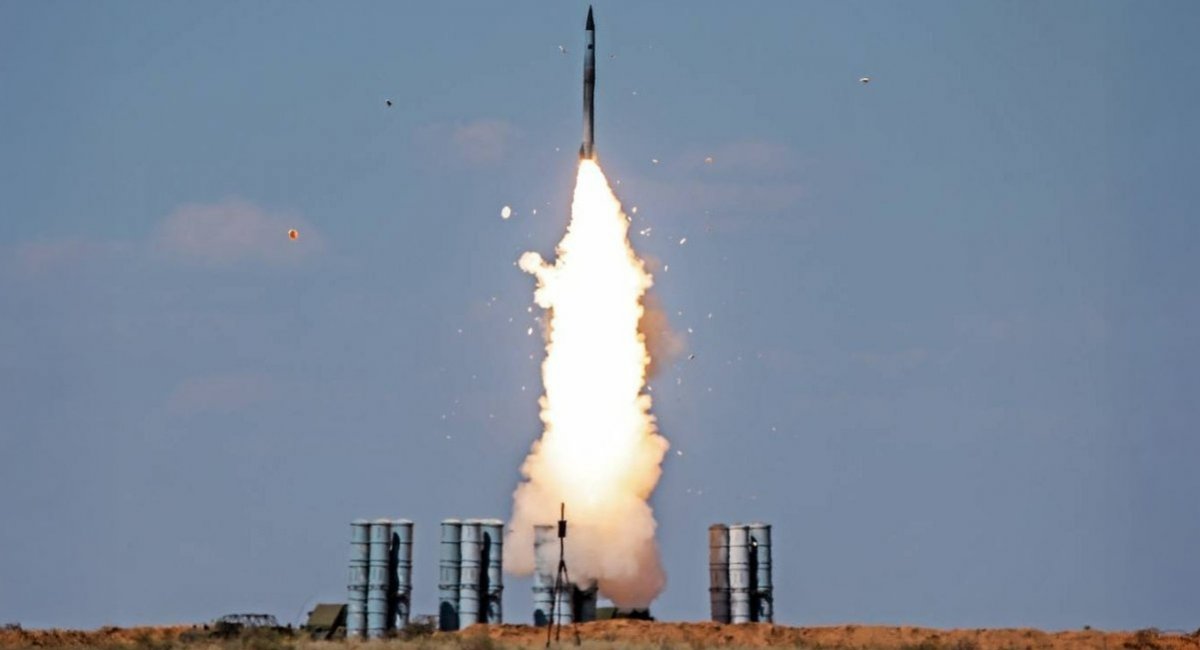 Ілюстративне фото пуска зенітної ракети із ЗРК С-400