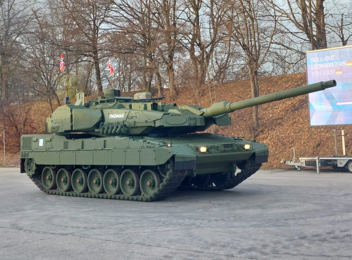 Перший танк Leopard 2A8NOR для Норвегії