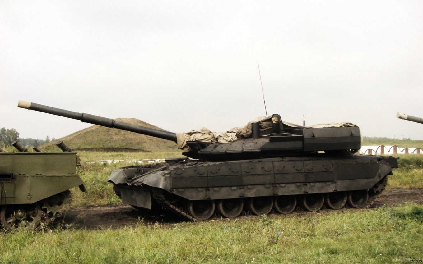 Чому поляки вирішили згадати про російський Т-80УМ2 "Черный орел", та про що це реально свідчить