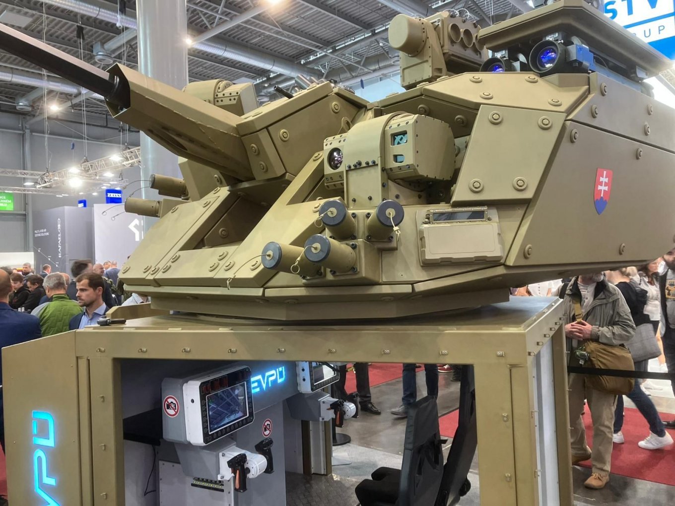 Башта Turra 30 V10 з КАЗ HARPIA на виставці IDET 2025