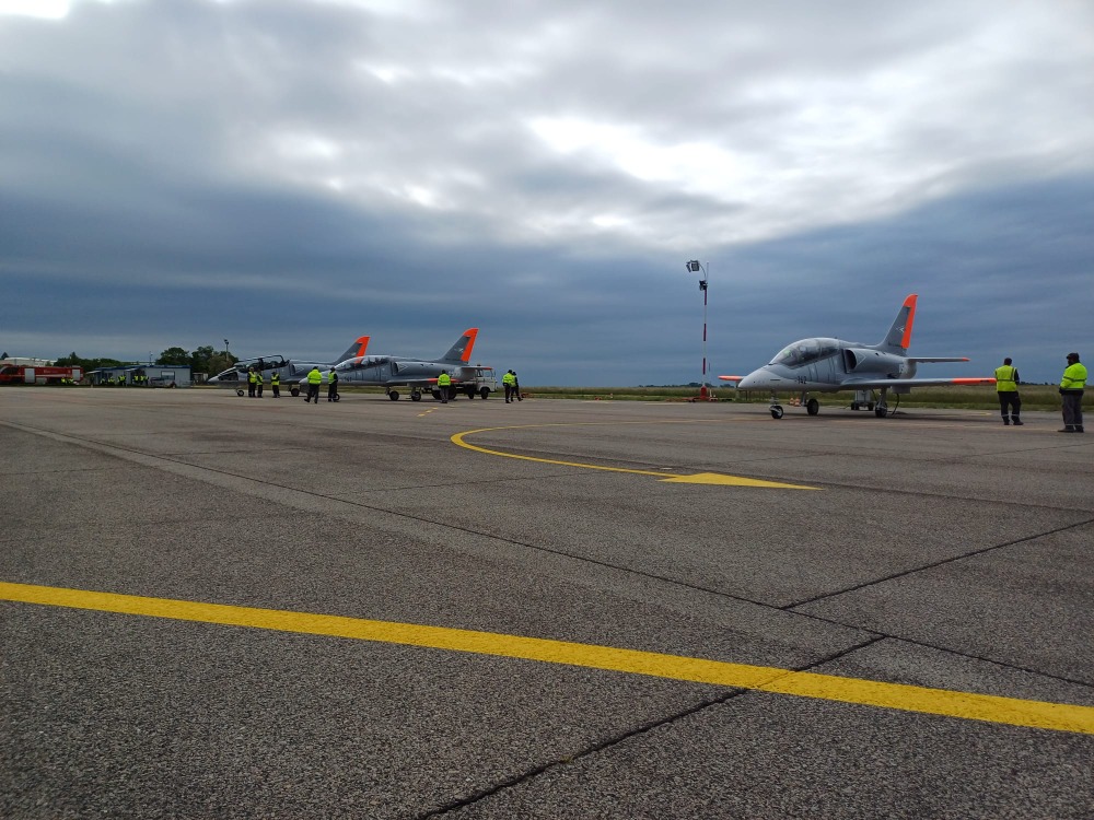 Перші три навчально-бойові літаки L-39NG для Угорщини. Фото: AERO Vodochody
