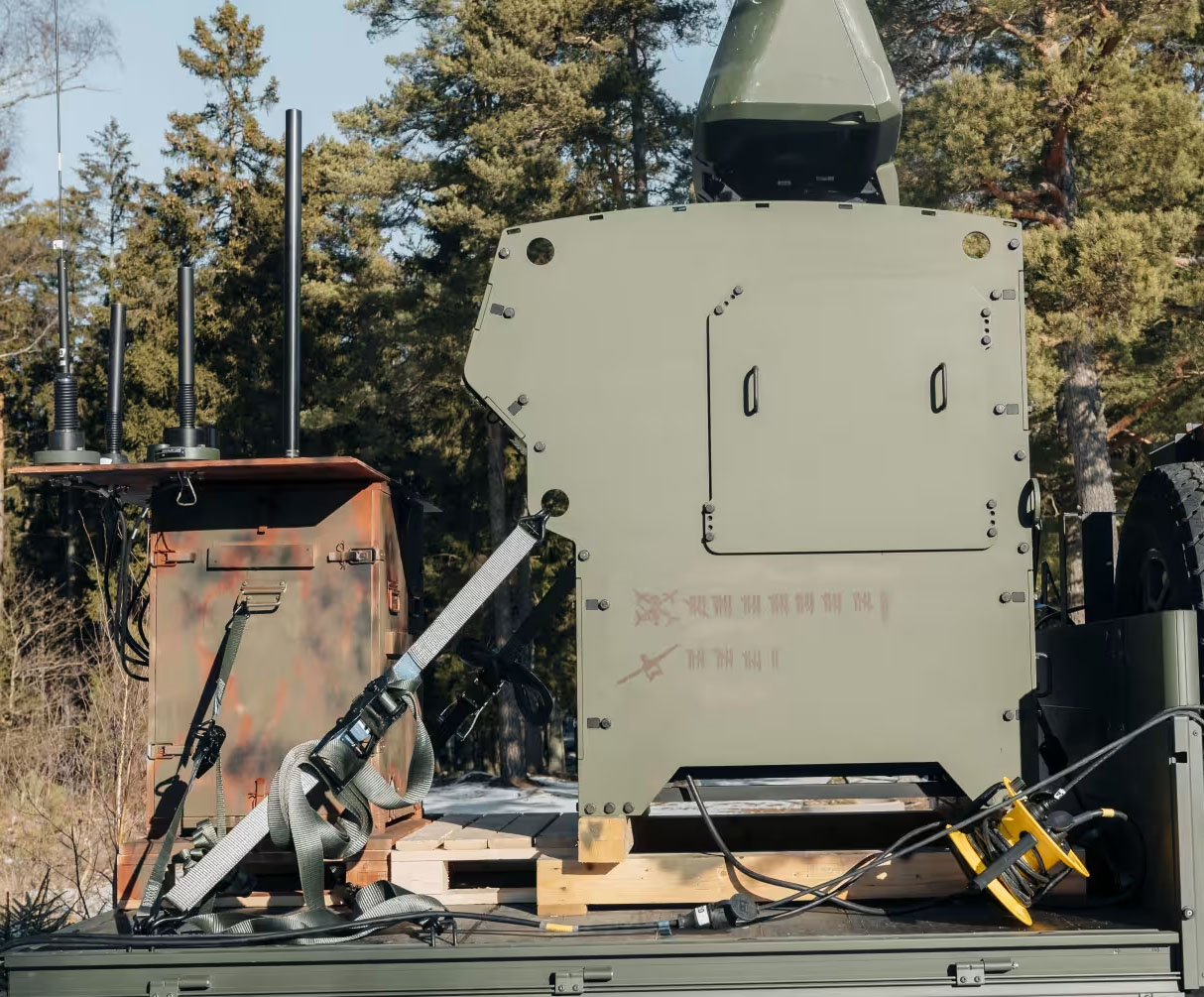 Армія США хоче "протидроновий комбайн" SLED, в якому має бути все від РЛС та ракет до РЕБ та кулеметів