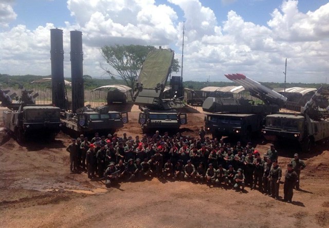 Венесуельські зенітно-ракетні комплекси С-300В, «Бук» та «Печора-2М» поблизу Каракаса. Фото з відкритих джерел