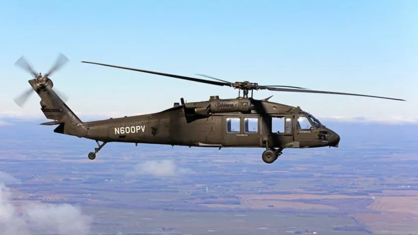 Гелікоптер UH-60A Black Hawk здіснив перший в історії політ без людини на борту, DARPA, Defense Express