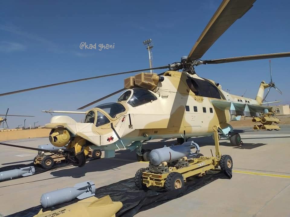 Алжир має Mi-24 SuperHind Mk.III, створені за участі України, два з яких віддали для Нігеру