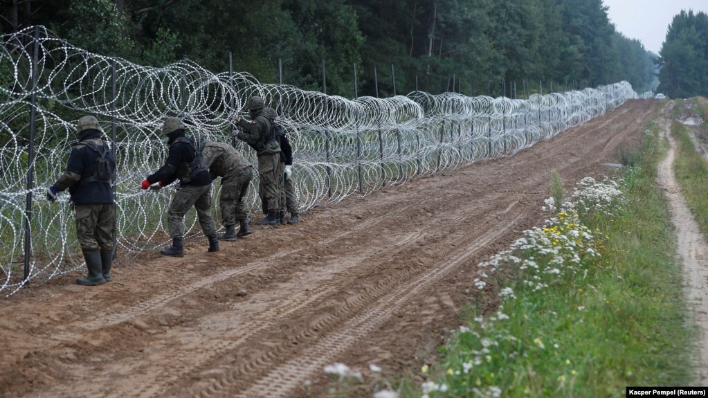 Польські прикордонники посилюють кордон з Білоруссю, Defense Express