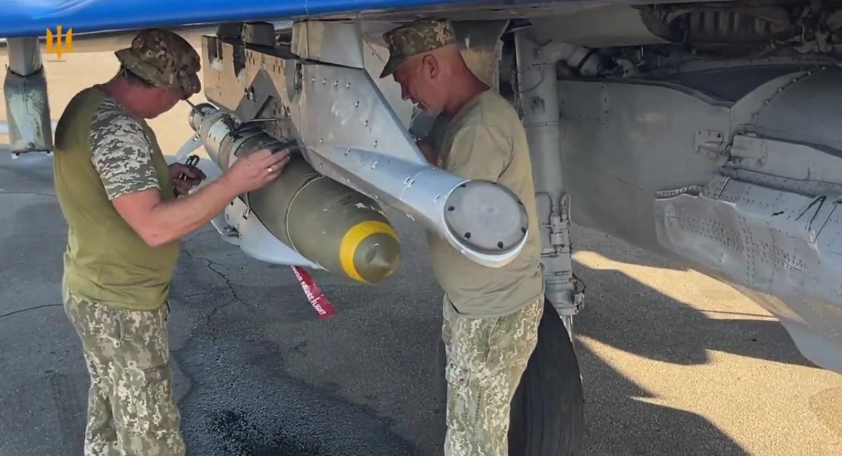 JDAM-ER під крилом МіГ-29. Фото - ПС ЗСУ