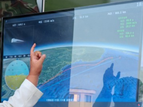 Траєкторія польоту та телеметрія гіперзвукового глайдера ракети Hwasong-11Ma-1