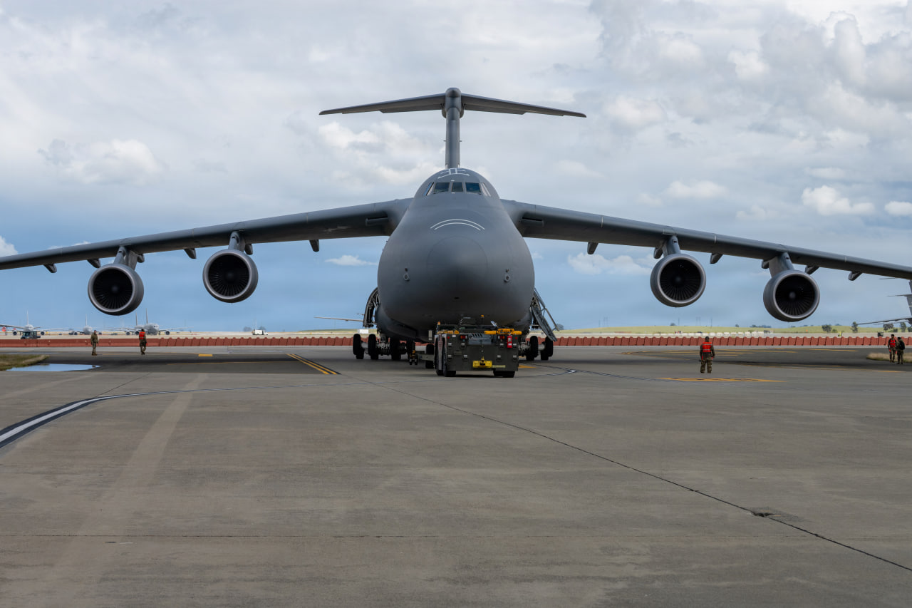 Стратегічний транспортник C-5M Galaxy