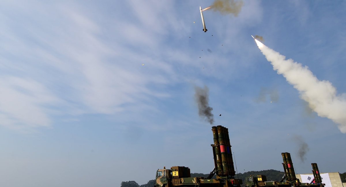 Пуск ЗРК Cheongung II чи KM-SAM II