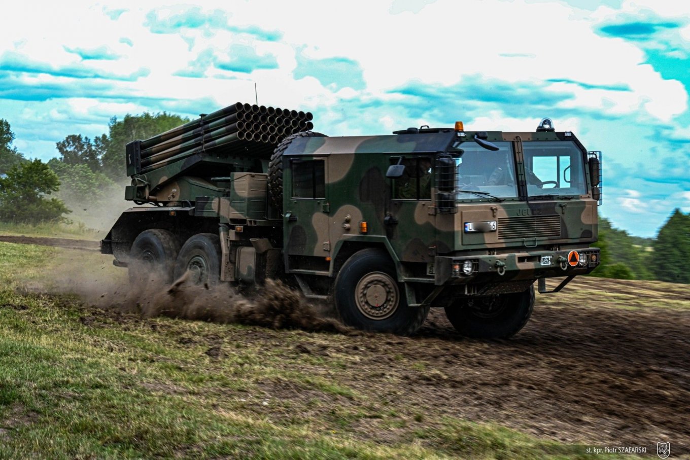 РСЗВ WR-40 Langusta
