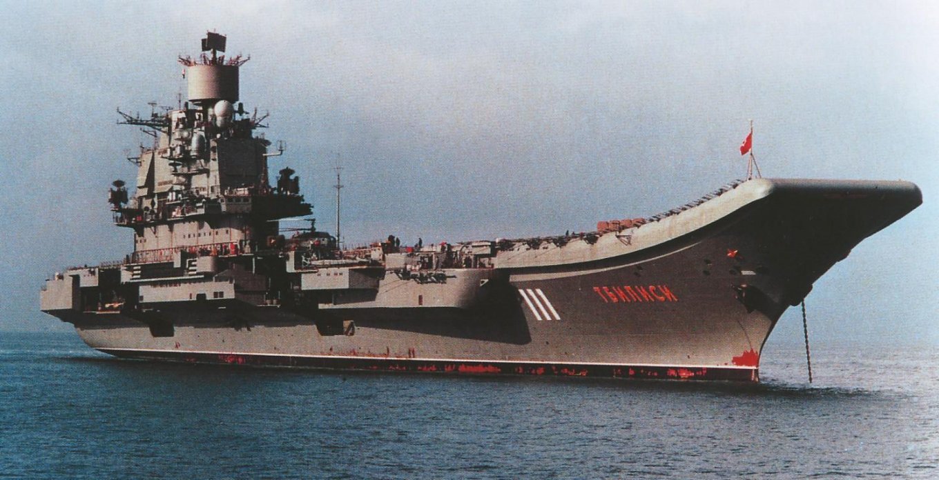 Як в РФ "саджали" прототип Су-34 на "Кузнецов" та який інформаційний результат отримали