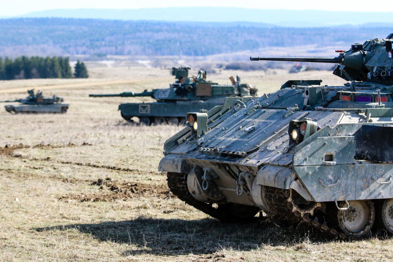 Bradley та Abrams