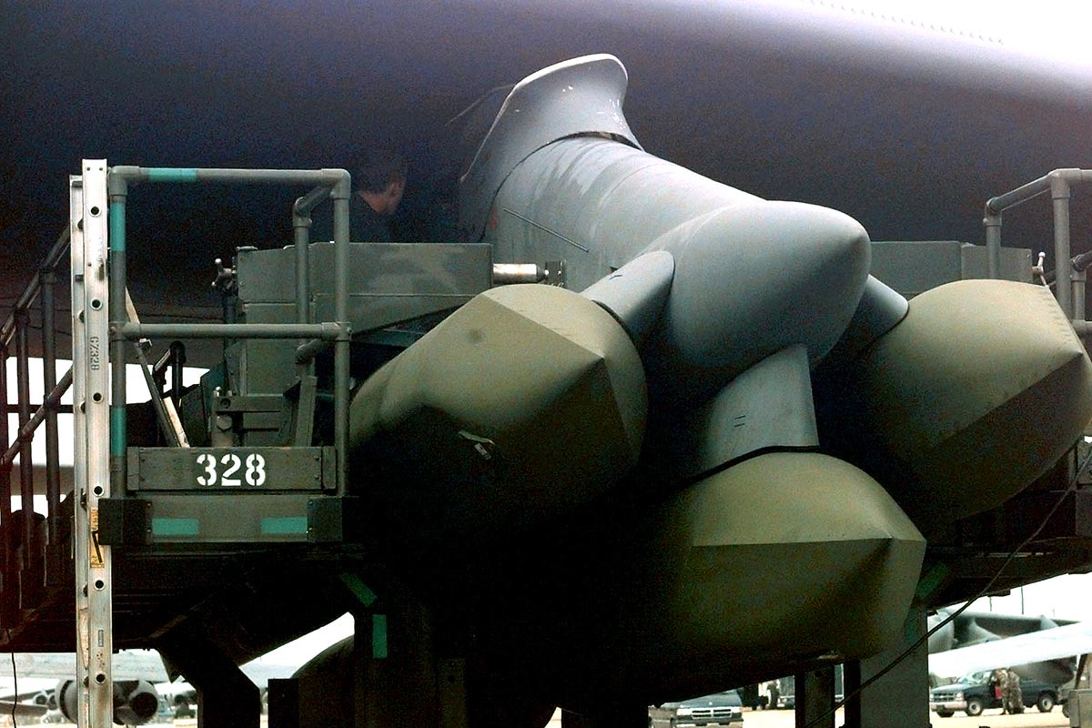 AGM-129 ACM B-52