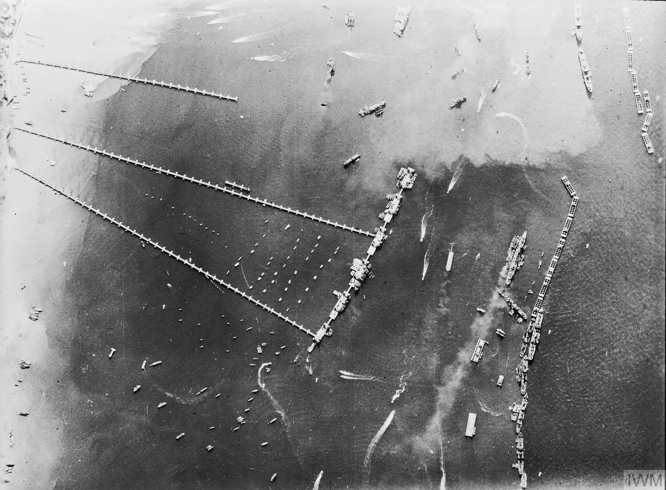 Плавуча гавань Mulberry Harbours 