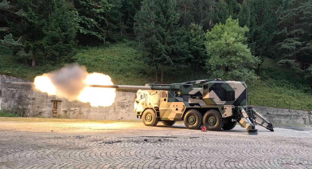 САУ EVA M2 на колісному шасі 6x6